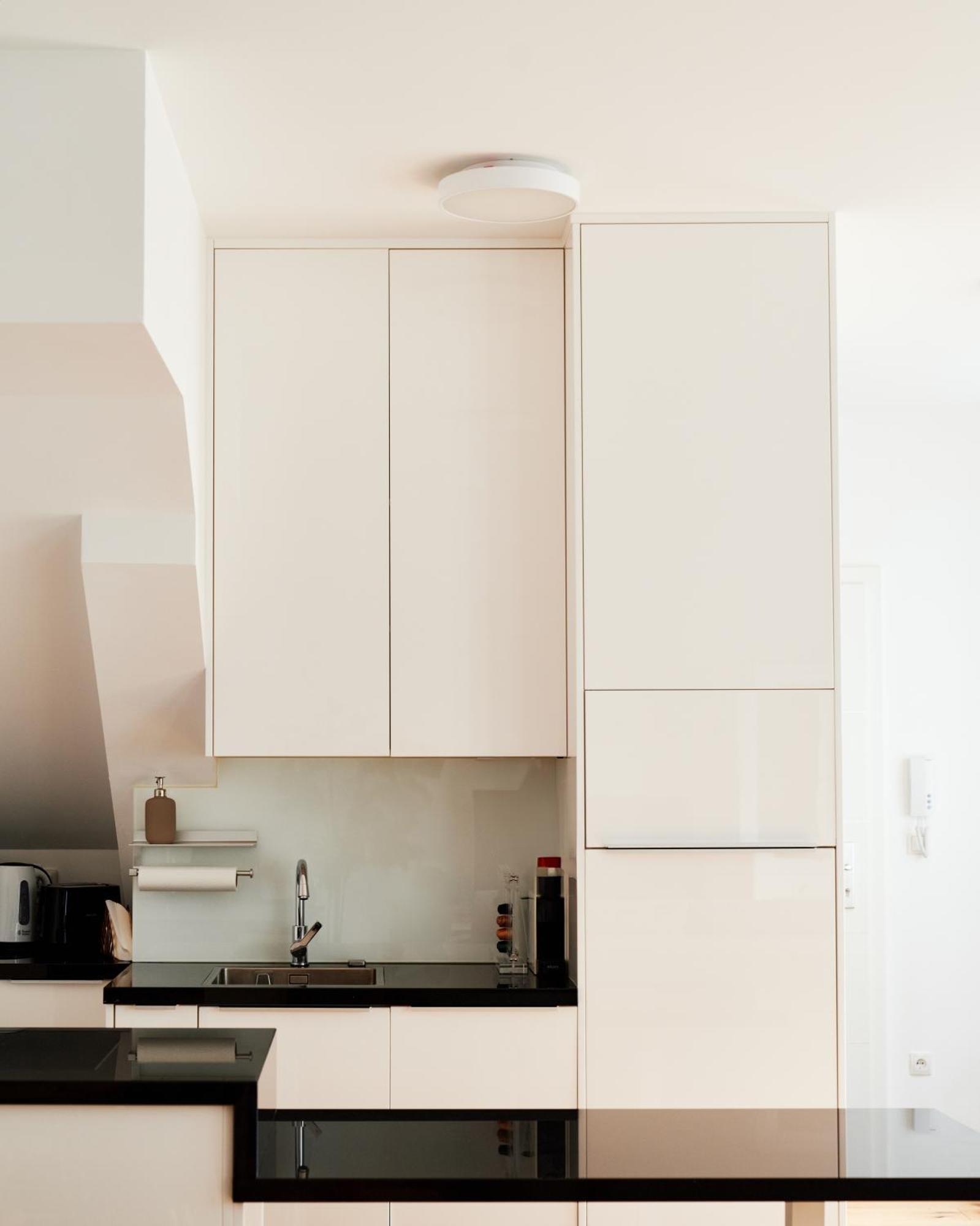 New Spacious Ultra-Modern Apartment In Wien Westbahnhof Экстерьер фото